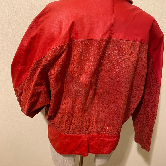 80’s Elegant Red Women's Jacket - Picture 2 of 5